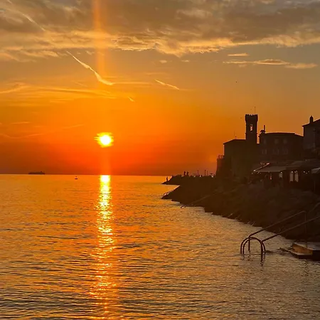 Apartma Tramonto Apartment *
